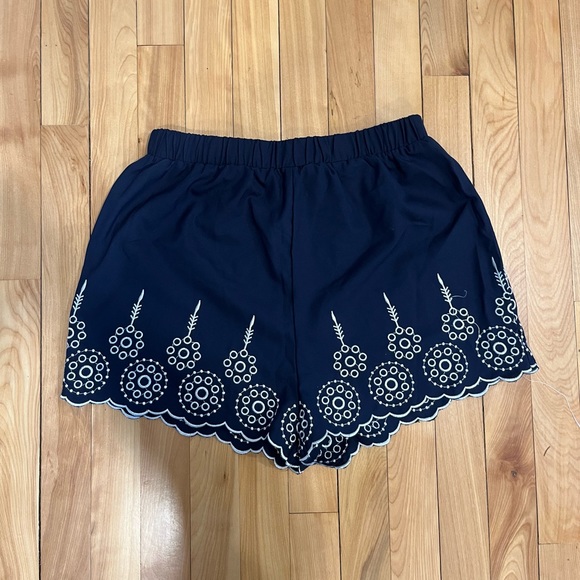 SHEIN Pants - SHEIN Embroidered Scalloped Short